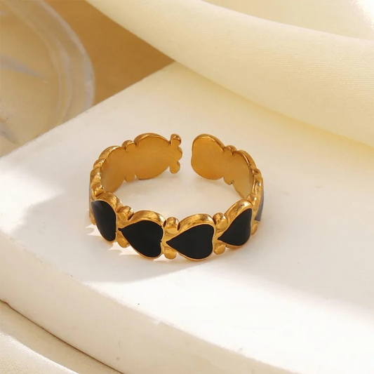 18K Gold Black Teardrop Heart Ring
